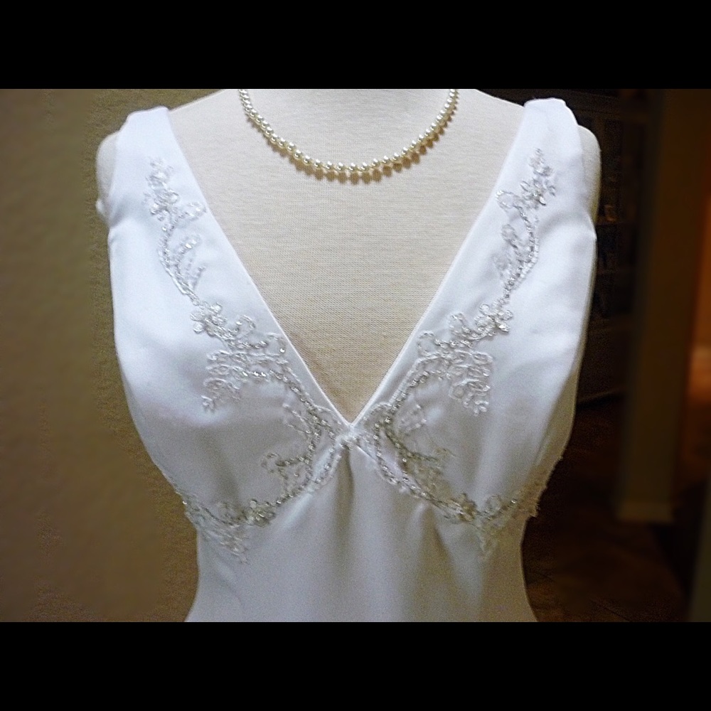 NWT WEDDING DRESS